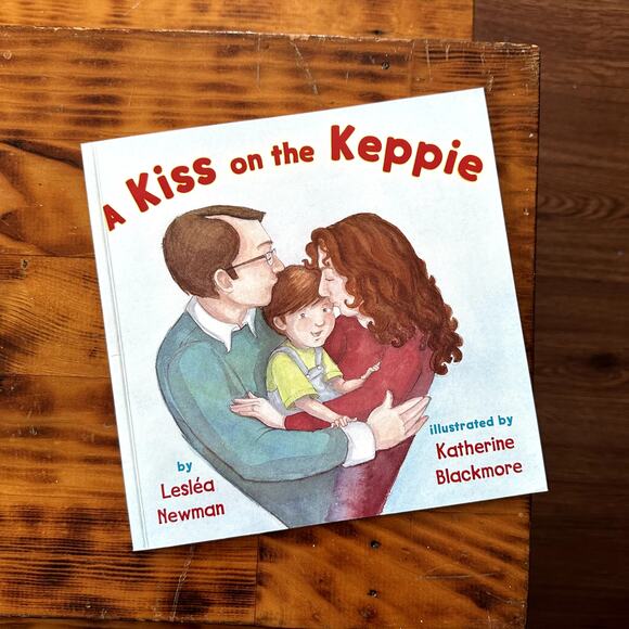 PJ Library A Kiss On The Keppie Jewish Paperback Book - Picture 1 of 9